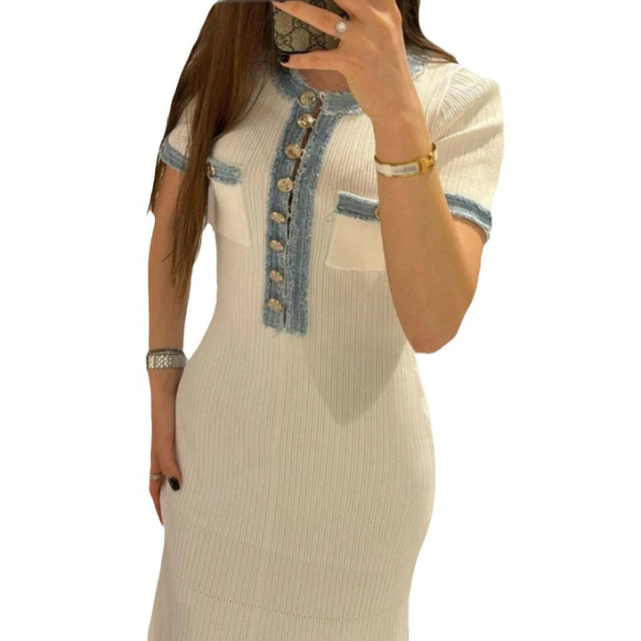 Damen Elegantes, figurbetontes Maxikleid mit modernen Knopfdetails und seitlichem Schlitz Drune