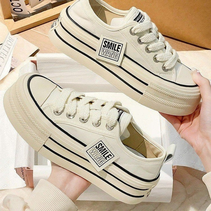 Damen modische Sneakers mit einzigartigen Details und robustem Sohlenprofil Drune
