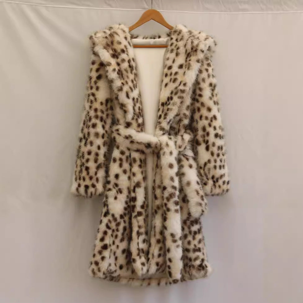 Damen Fleece Bademantel mit Kapuze und Leopardenmuster Drune