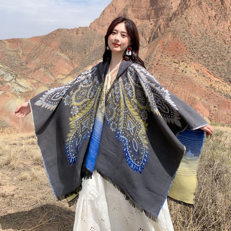 Damen Poncho mit Kapuze und kunstvollem Paisleymuster Drune