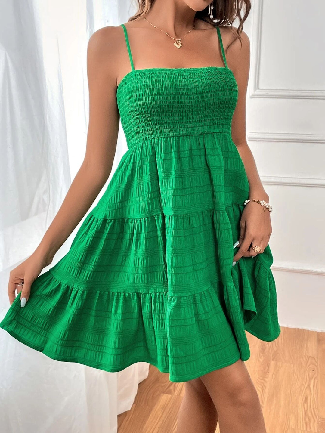 Damen lässiges Trägerkleid mit voluminösem Rock und geripptem Oberteil Drune