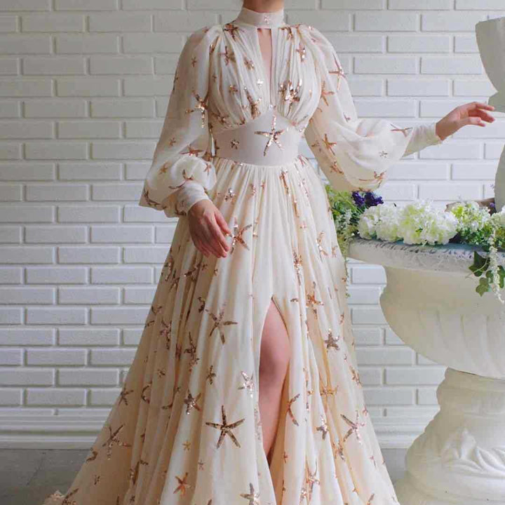Damen Elegantes Abendkleid mit opulenter Transparenz und funkelnden Pailletten Drune