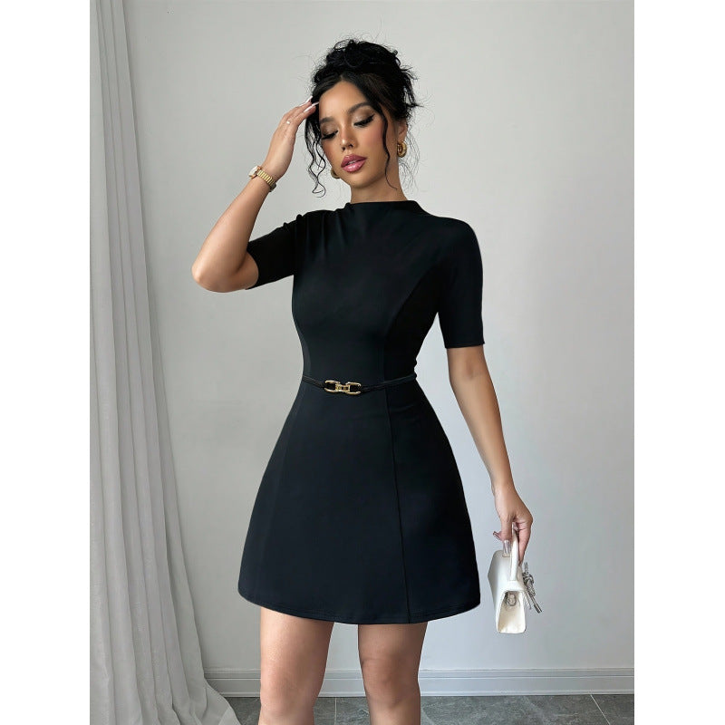 Damen Kleid mit figurbetonter Silhouette und dekorativem Taillengürtel Drune