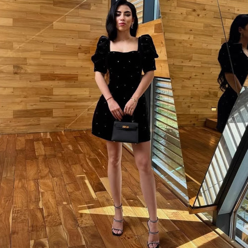 Damen Samtkleid mit Puffärmel und glitzernden Details Drune