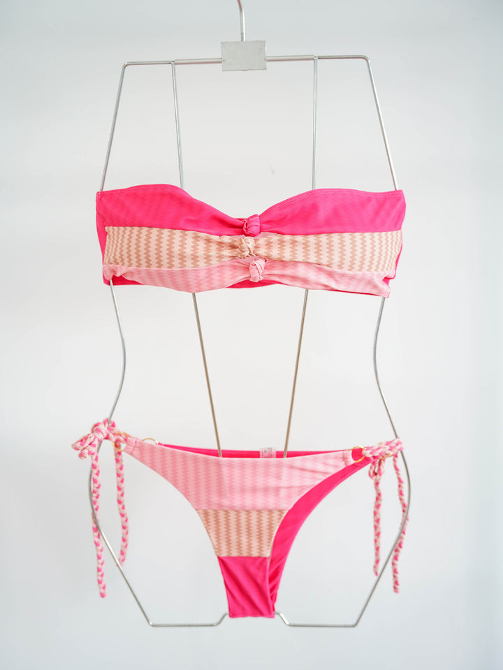 Damen Bandeau-Bikini mit raffinierten Knotendetails und verspieltem Design Drune