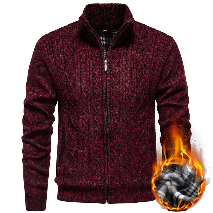 Herren nan grobgestrickter Cardigan mit Zopfmuster, Stehkragen und kariertem Innenfutter Drune