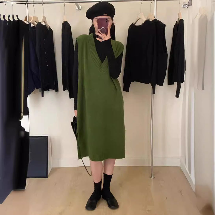 Damen Strickkleid mit elegantem V-Ausschnitt und seitlichem Schlitz Drune