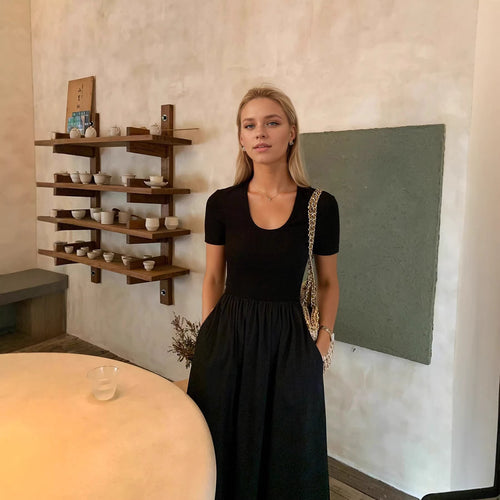 Damen Elegantes Maxi-Kleid mit hohem Ausschnitt und harmonischem Schnitt Drune