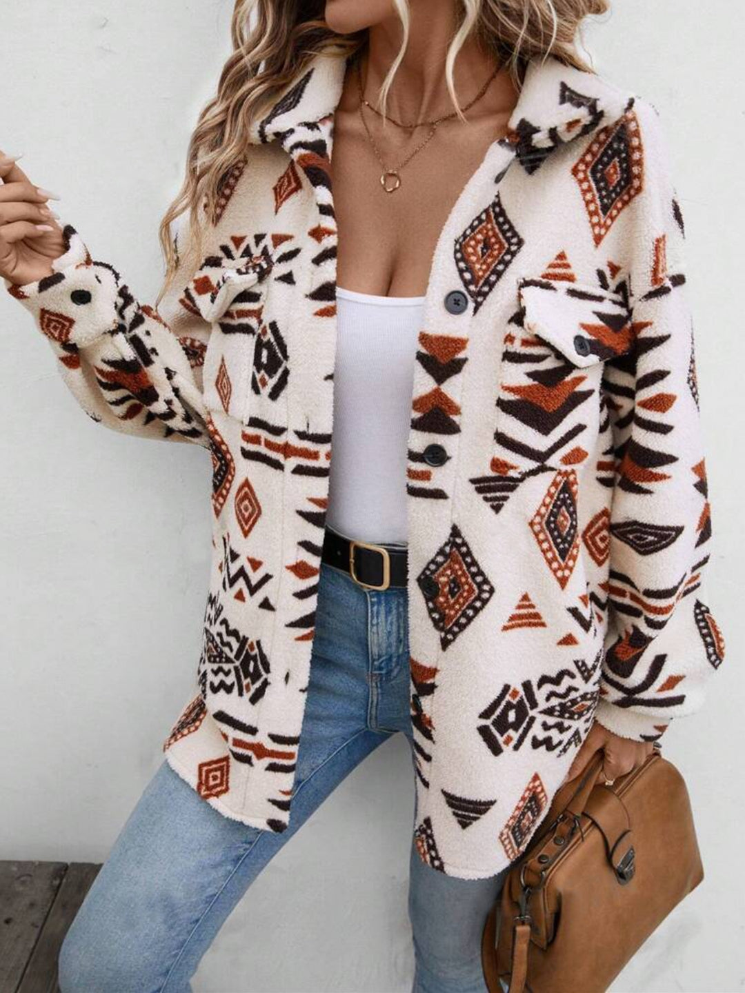 Damen Plüschjacke im tribal inspirierten Design Drune