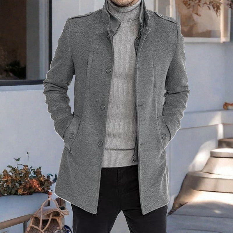Herren eleganter, mittelschwerer Freizeitmantel mit Stehkragen und seitlichen Taschen Drune
