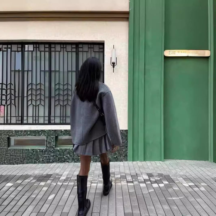 Damen Modische und elegante Kurzjacke mit innovativem Schnitt Drune