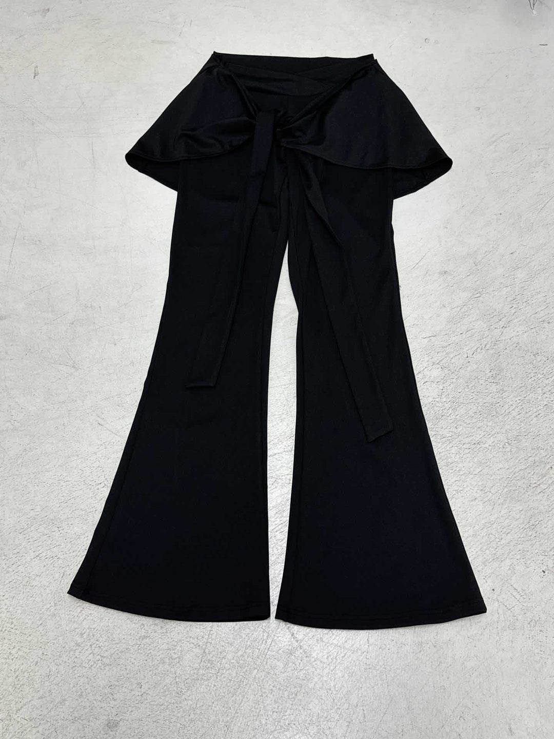 Damen nan ausgestellte Palazzohose mit Wickelrock-Overlay, hohem Bund und Bindegürtel Drune