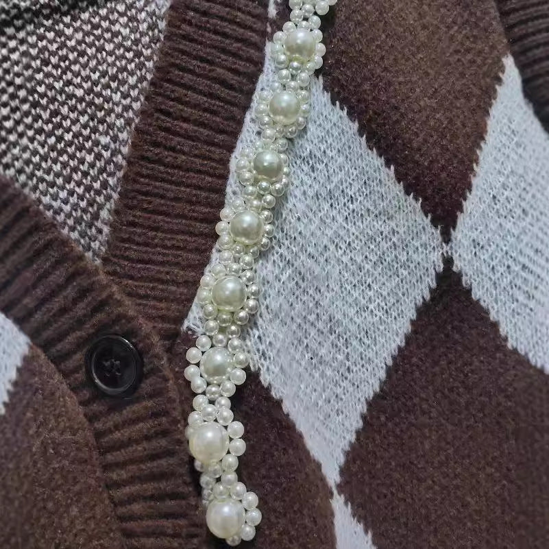 Damen Strickweste mit modernem Rautenmuster und eleganter Knopfdetail Drune