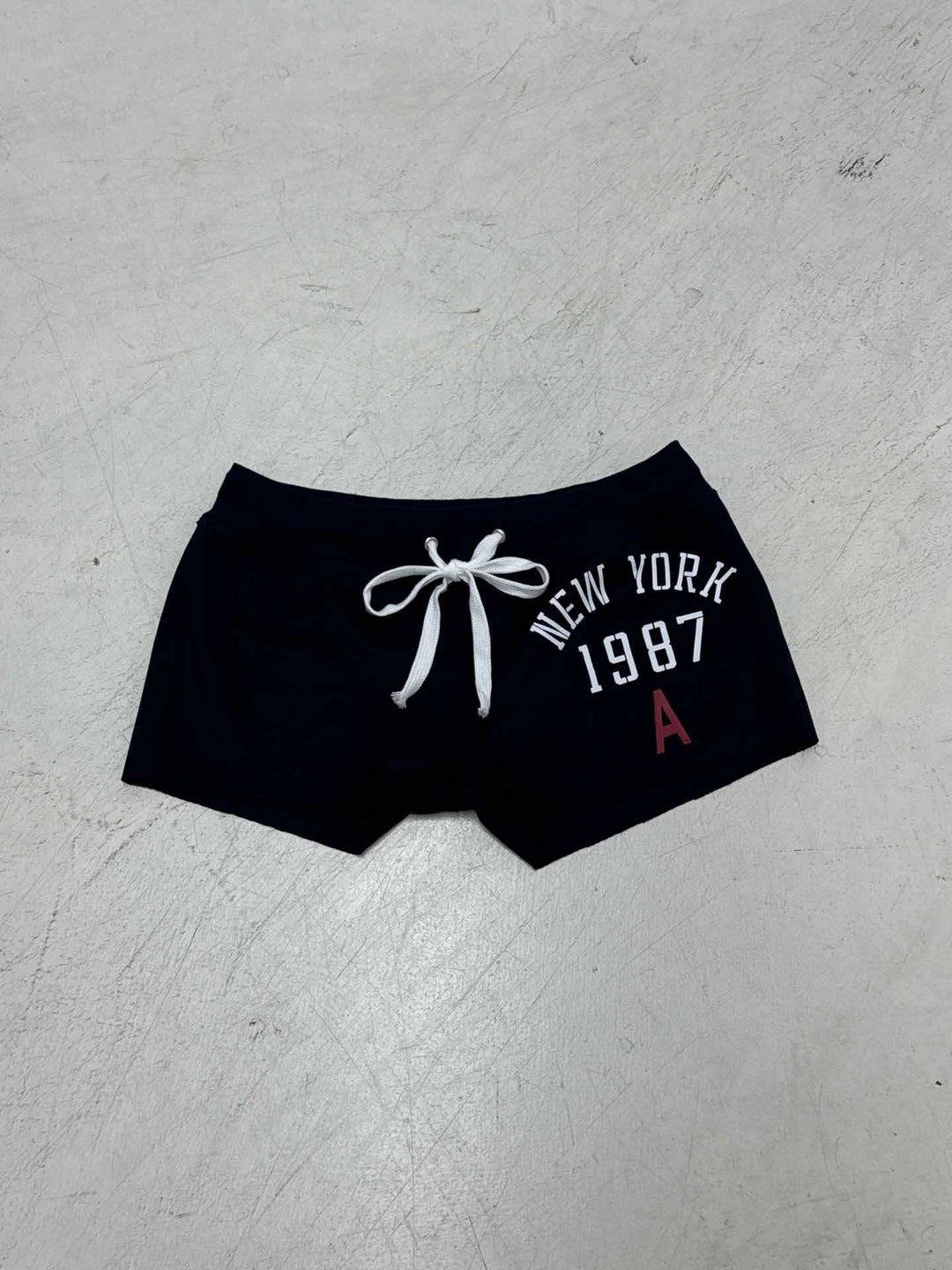 Damen Sportliche Badeshorts mit hohem Bund und verstellbarem Kordelzug Drune