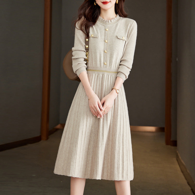Damen Strickkleid mit eleganter Rückenansicht und hochgeschlossenem Kragen Drune