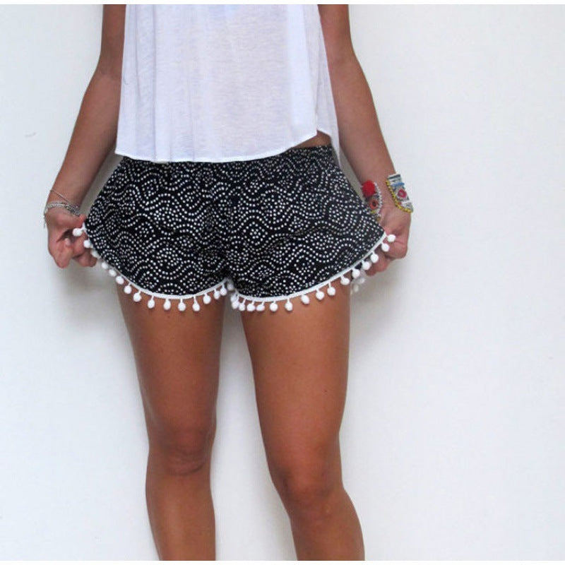 Damen Sommer Shorts mit verspieltem Pompon-Detail und modischem Wellenmuster Drune