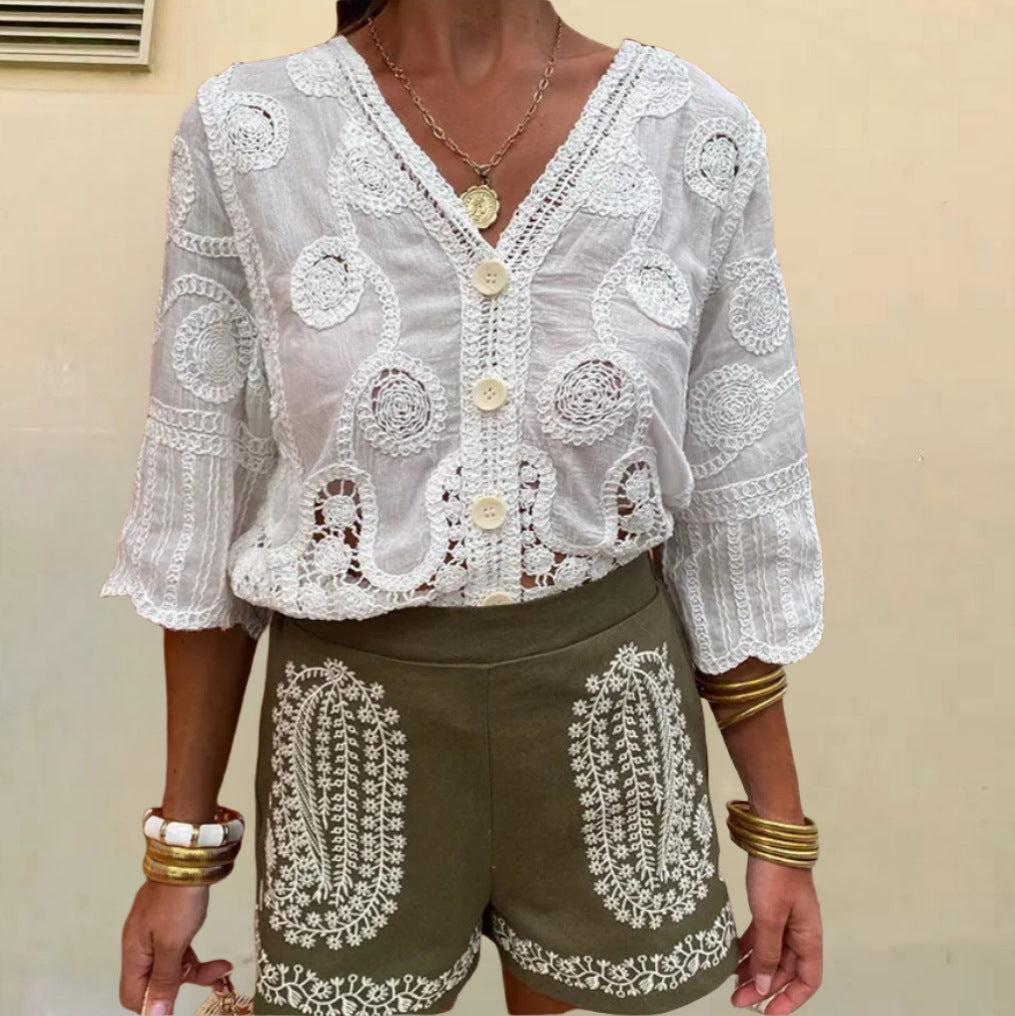 Damen luftige Bluse mit kunstvollem Häkelmuster und Knopfleiste Drune