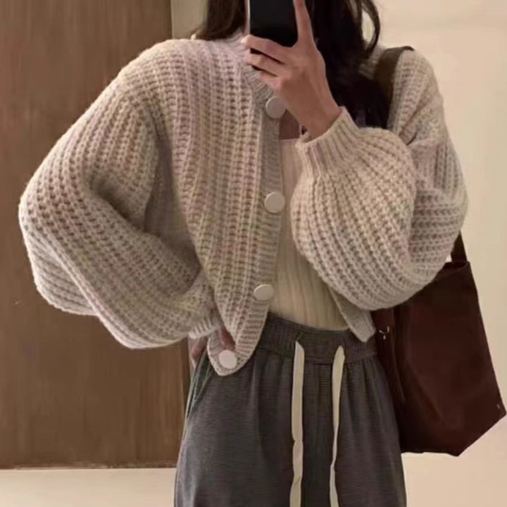 Damen Grobstrickcardigan mit voluminösen Ärmeln und großen Knöpfen Drune