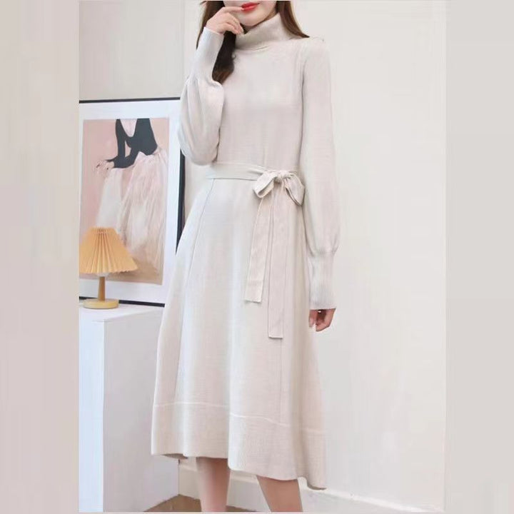 Damen Strickkleid mit hohem Kragen und Taillengürtel Drune