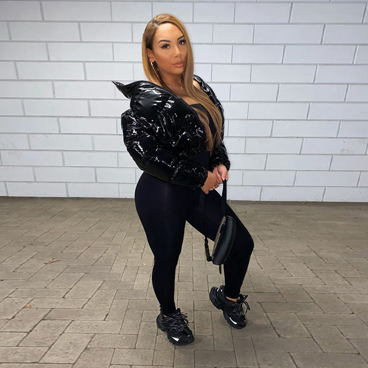Damen modische kurze Steppjacke mit glänzendem Finish Drune