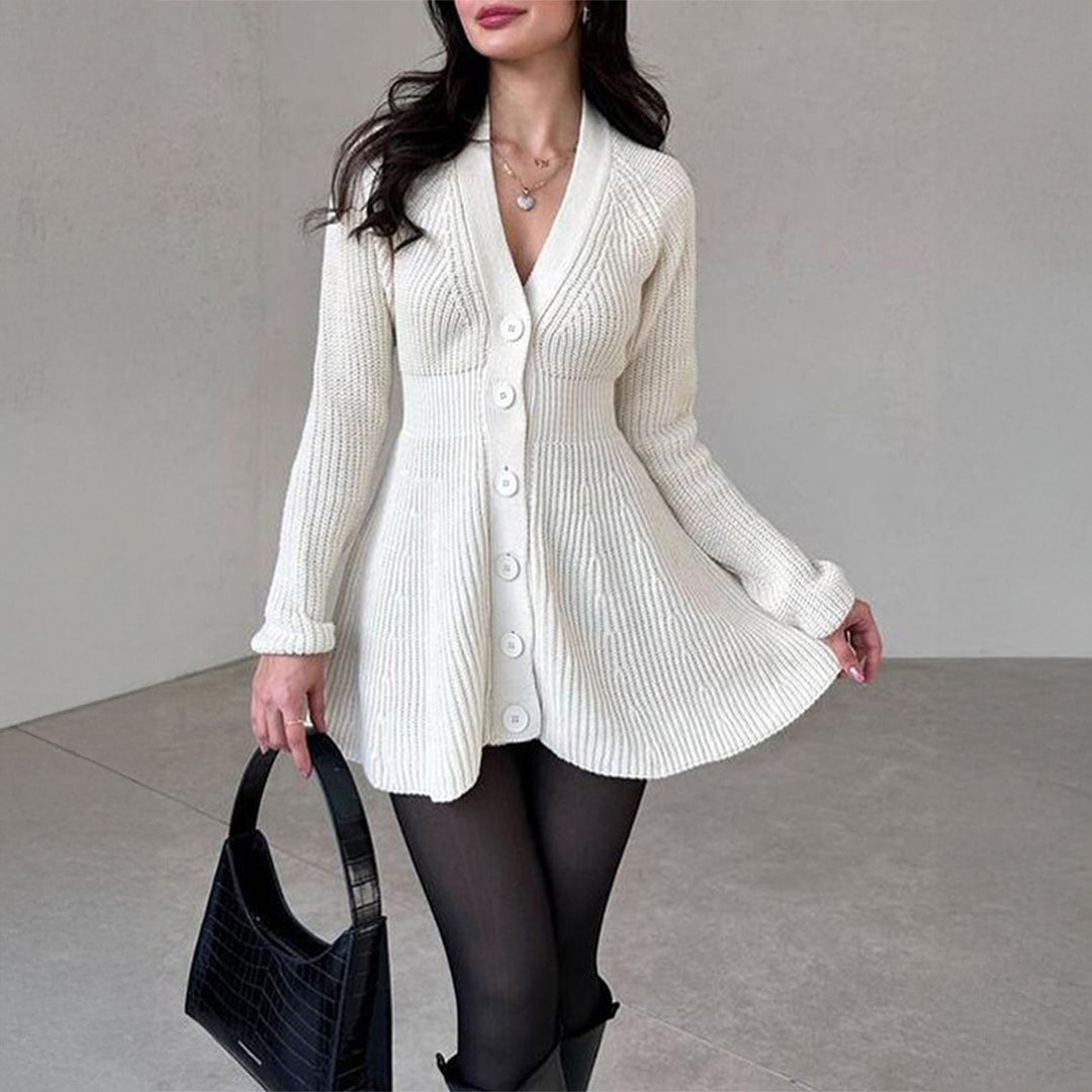 Damen nan tailliertes Strickkleid mit durchgehender Knopfleiste, V‑Ausschnitt und ausgestelltem A‑Linien‑Rock Drune
