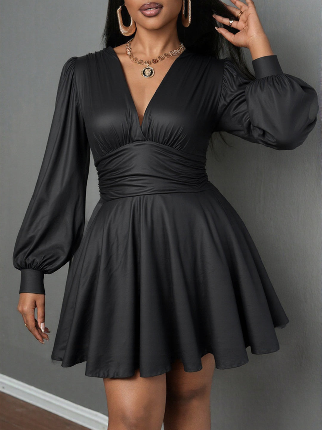 Damen elegantes Minikleid mit tiefem V-Ausschnitt und voluminösen Puffärmeln Drune