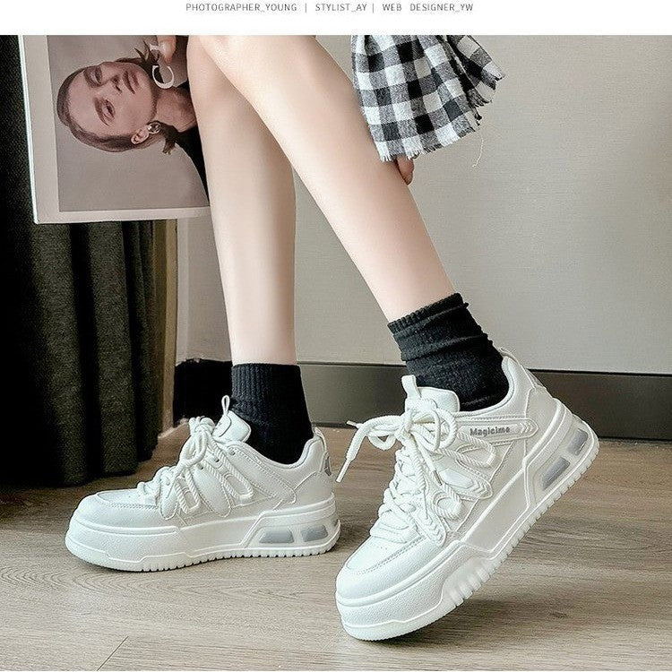 Damen Sportliche Sneakers mit dämpfenden Elementen und robuster Sohle Drune
