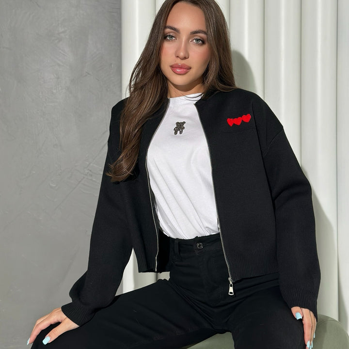 Damen lässige kurzärmlige Strickjacke mit Herzapplikationen Drune