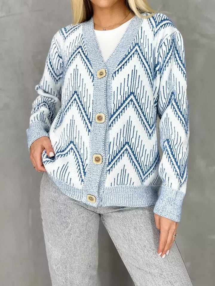 Damen Strickjacke mit modernem Chevron-Muster und erstklassigen Knopfdetails Drune