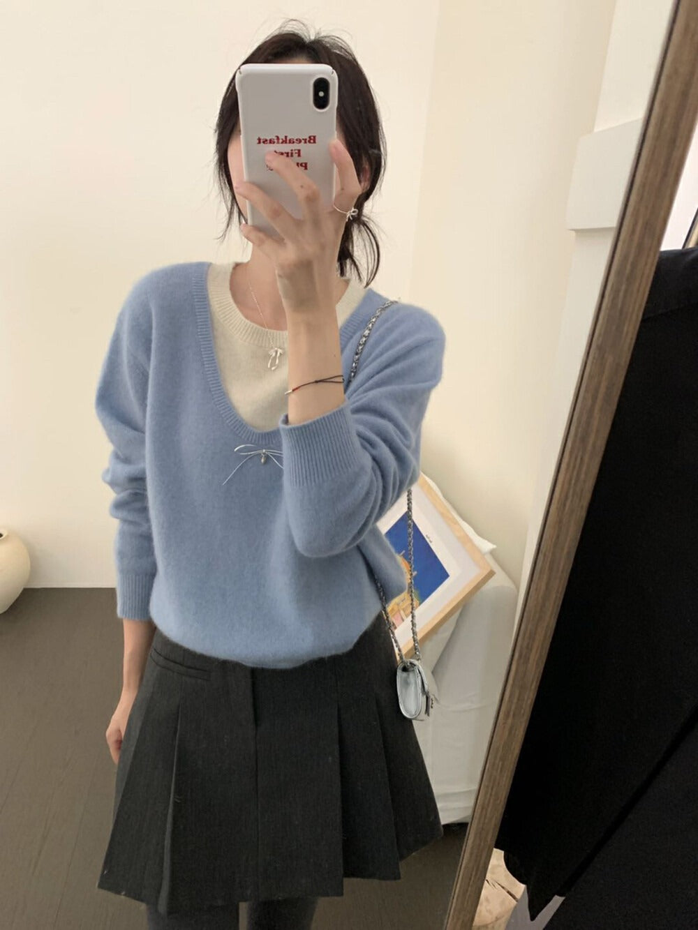 Damen Pullover mit elegantem V-Ausschnitt und edler Schleifenapplikation Drune