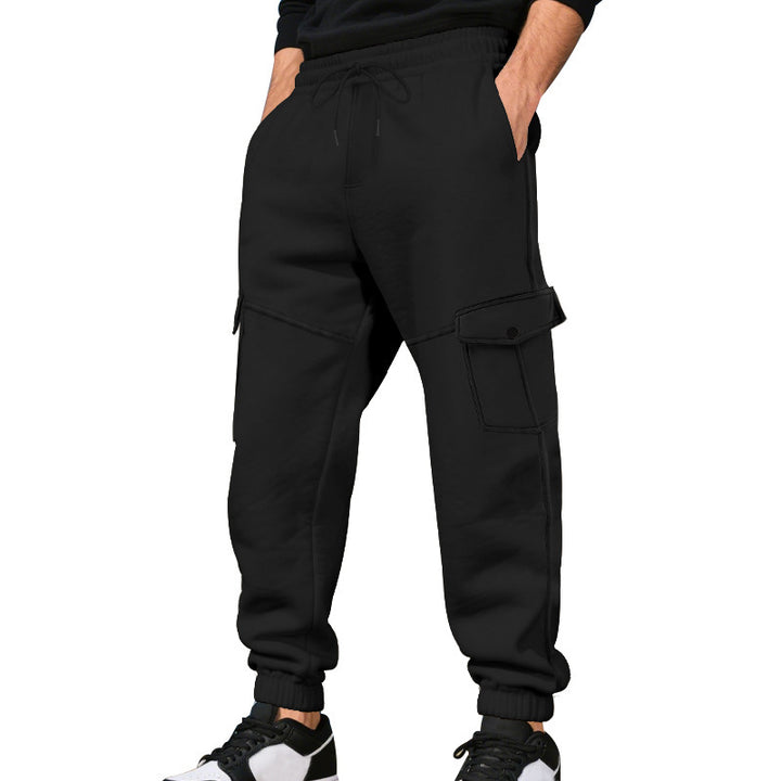 Herren nan urban-militärische Cargo-Jogginghose mit knieabgesteppten Einsätzen, seitlichen Klappentaschen und gerippten Beinabschlüssen Drune