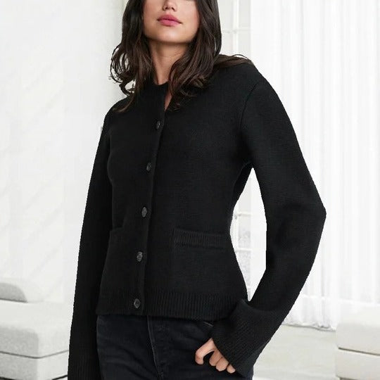 Drune | Stylische Strickjacke mit Knöpfen