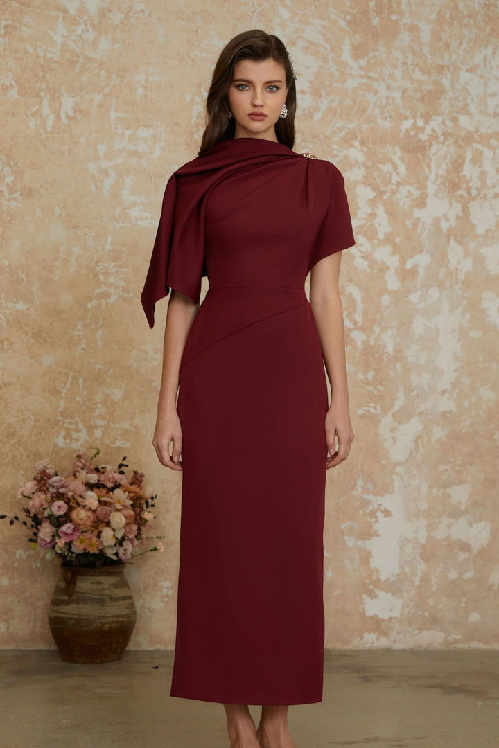 Damen Elegantes Abendkleid mit schulterfreiem Design und raffinierten Drapierungen Drune