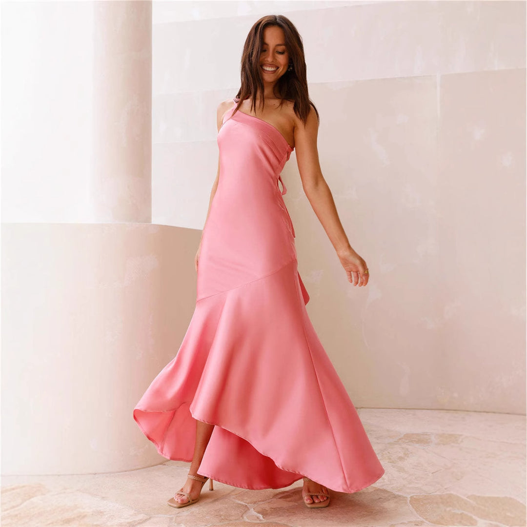 Damen Elegantes asymmetrisches Maxikleid mit schulterfreiem Design und fließendem Schnitt Drune