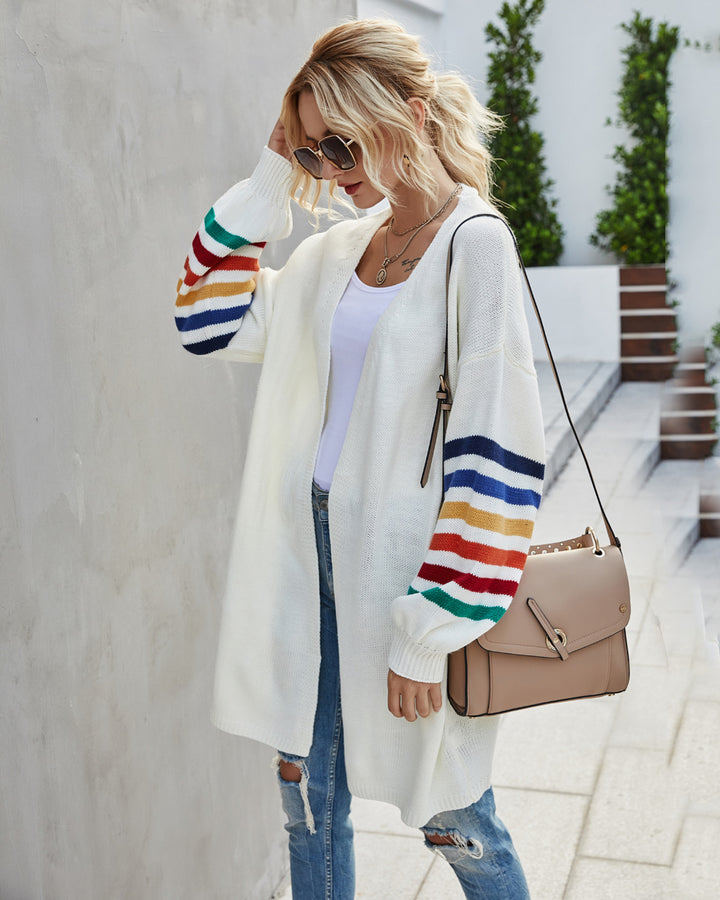 Damen gemütliche Strickjacke mit farbigen Ärmeln Drune