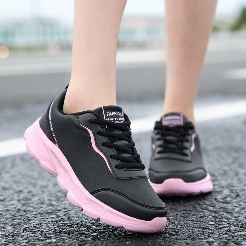 Damen nan urbaner Kunstleder-Sneaker mit gepolstertem Fersenkragen, stoßdämpfender Leichtsohle und Fersenlasche Drune