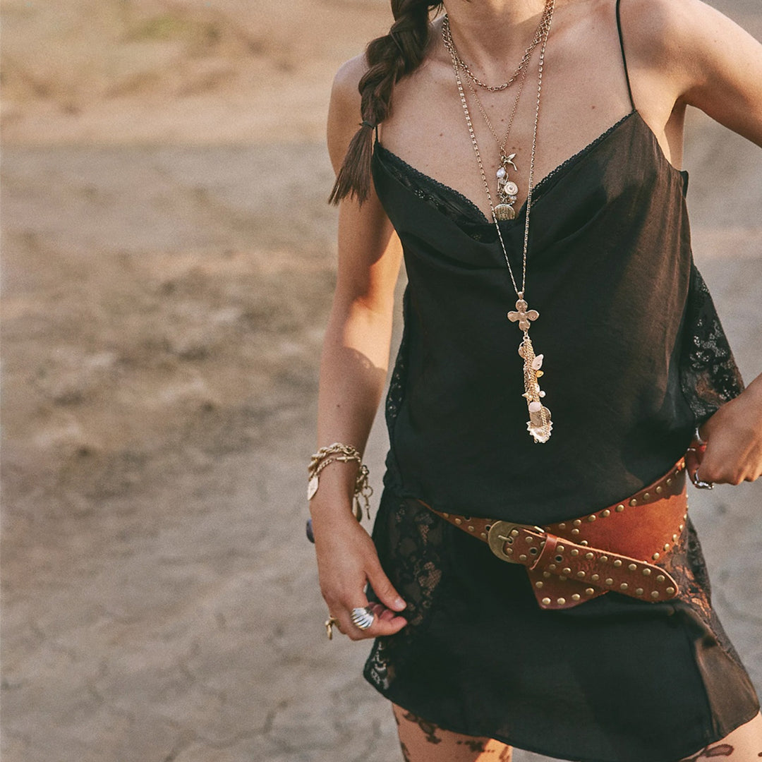 Damen Satin-Nachtkleid mit Spitzenakzenten Drune
