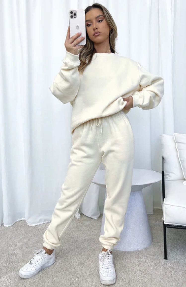 Damen nan zweiteiliges Cozy-Loungewear-Set mit Oversize-Rundhals und hochgeschnittener Jogginghose mit Kordelzug Drune