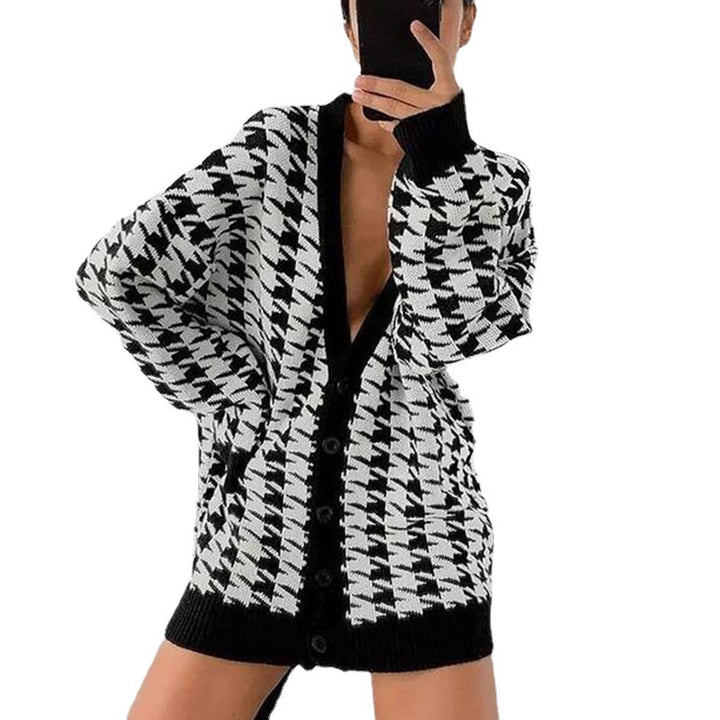 Damen Strickjacke mit modischem Karomuster und tiefem V-Ausschnitt Drune