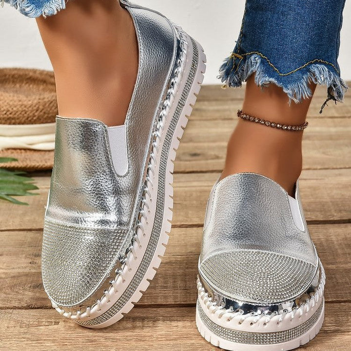 Damen Slip-On Plateau-Sneaker mit elegantem Glitzervorbau und rutschfester Sohle Drune