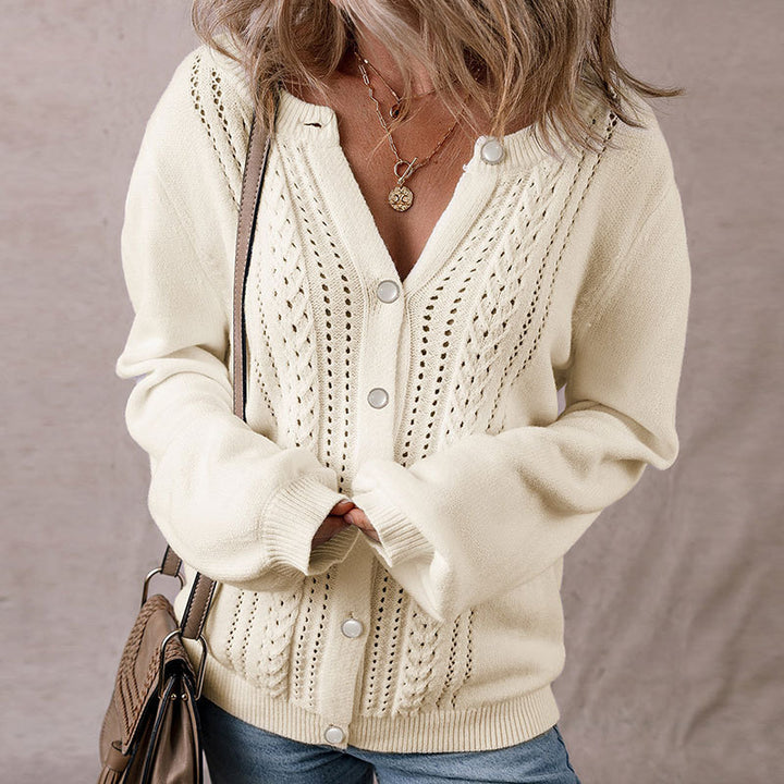 Damen Strickjacke mit dekorativer Lochmusterung und Knopfverschluss Drune