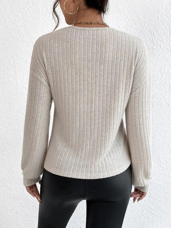 Drune | V-Ausschnitt-Crossover-Pullover Für Mühelosen Stil Für Frauen