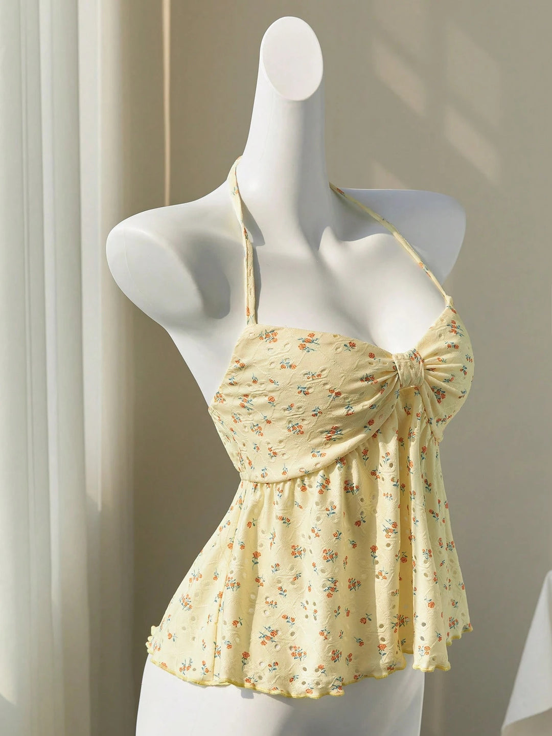 Damen romantisches Strandtop mit floralem Design und verspieltem Knoten Drune