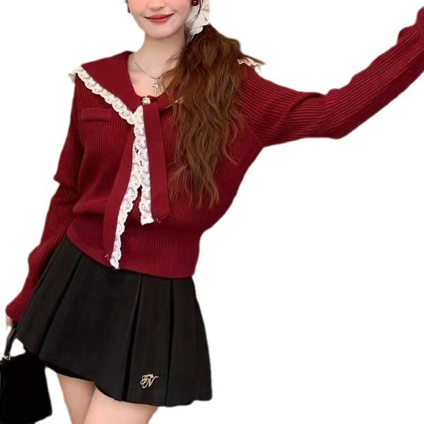 Damen Strickjacke mit Rüschen-Halsband und dekorativen Knöpfen Drune