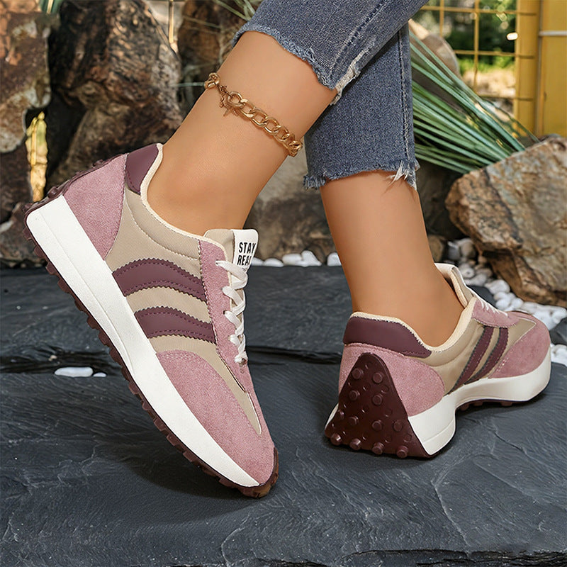 Damen nan retro-inspirierter Sneaker mit Wildleder-Overlays, Nylonoberteil und profilierter Waffelsohle Drune