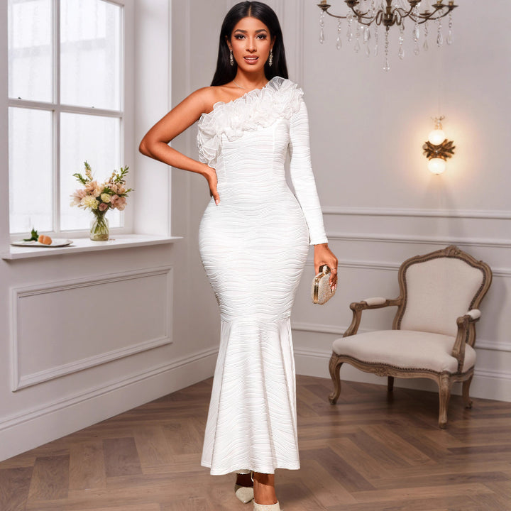 Damen figurbetontes Abendkleid mit asymmetrischem Rüschen-Ausschnitt Drune
