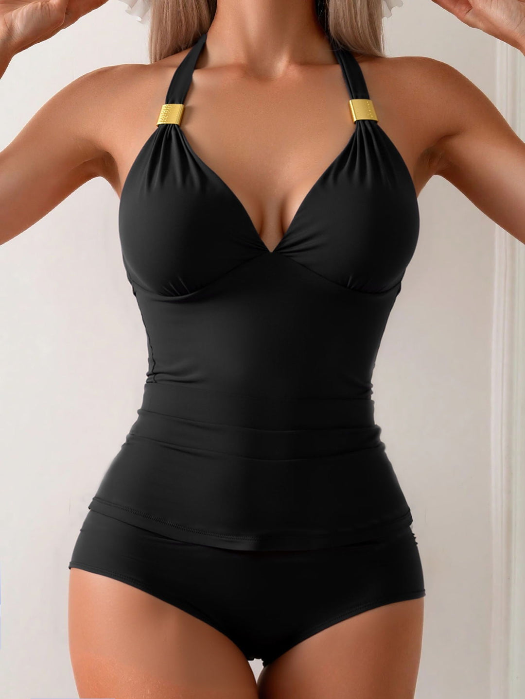 Damen eleganter Badeanzug mit raffiniertem V-Ausschnitt und goldenen Details Drune