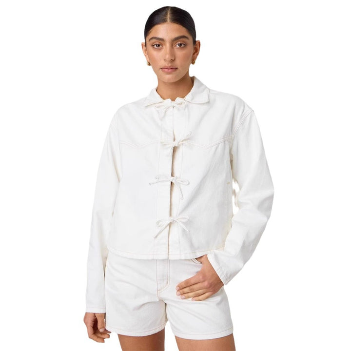 Damen Modernes Denim-Jackett mit Bindegürtel Drune