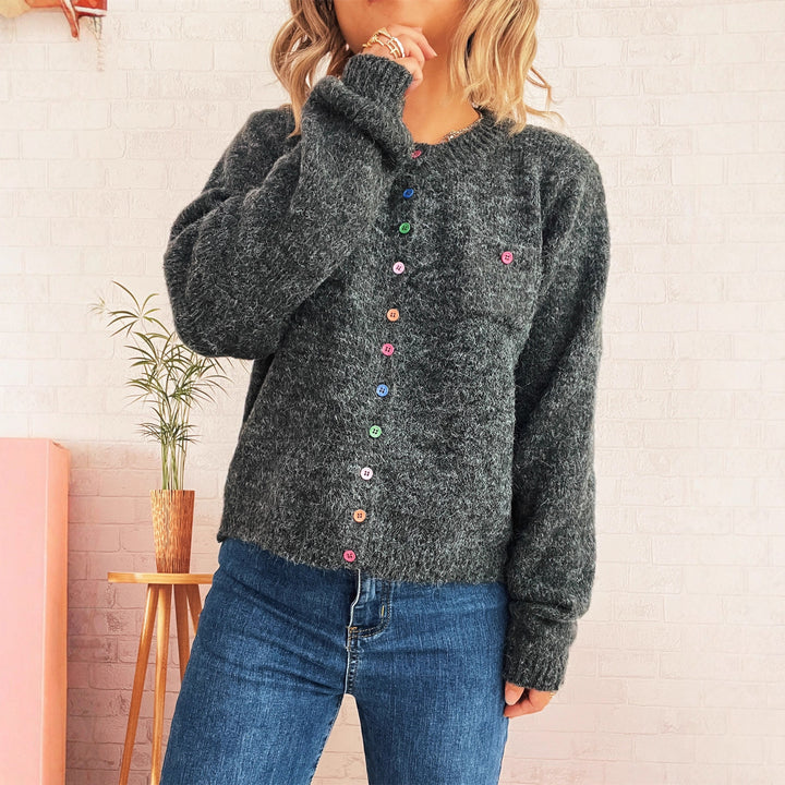 Damen kuschelige Strickjacke mit bunten Knöpfen und zwei Taschen Drune