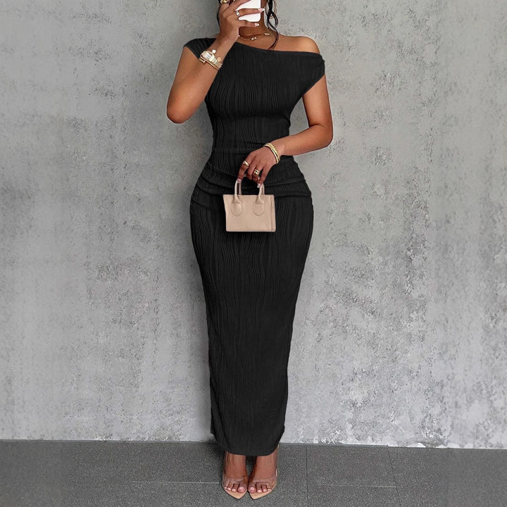 Damen Maxikleid mit asymmetrischem Schnitt und markanter Rippstruktur Drune